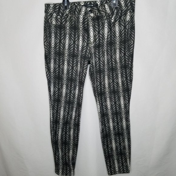 Joe’s Jeans snake print ankle skinny - Picture 3 of 7